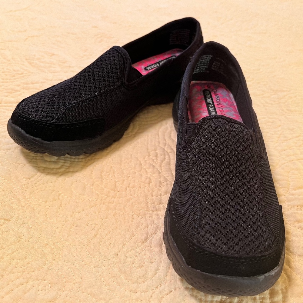 Danskin Now Women's Memory Foam  Slip-on Athletic Shoe